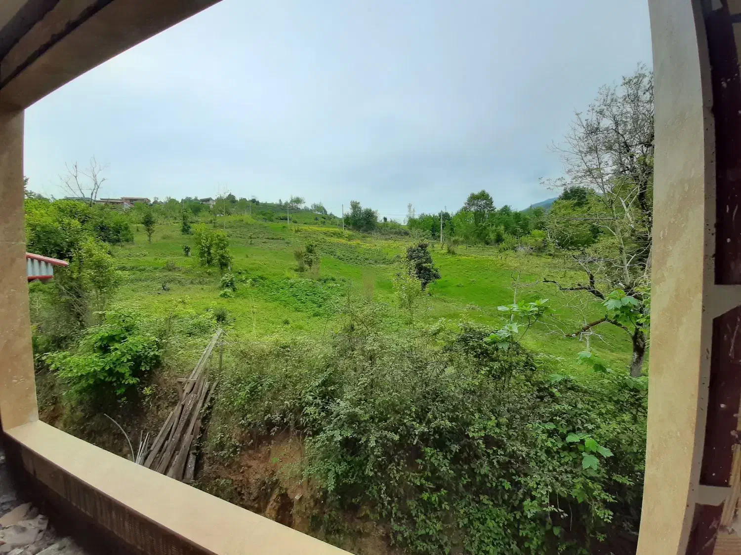 ویلای نوساز کوهپایه با چشم انداز ۳۶۰ درجه فول.فول|فروش خانه و ویلا|لاهیجان, کوی خزر|دیوار