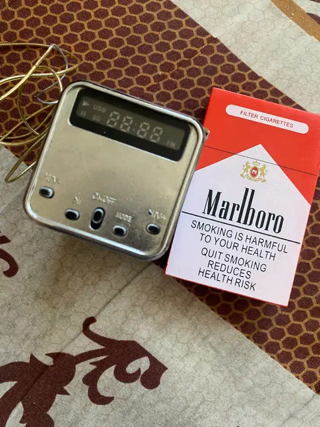 اسپیکر|پخشکننده همراه|مشهد, نیروی هوایی|دیوار