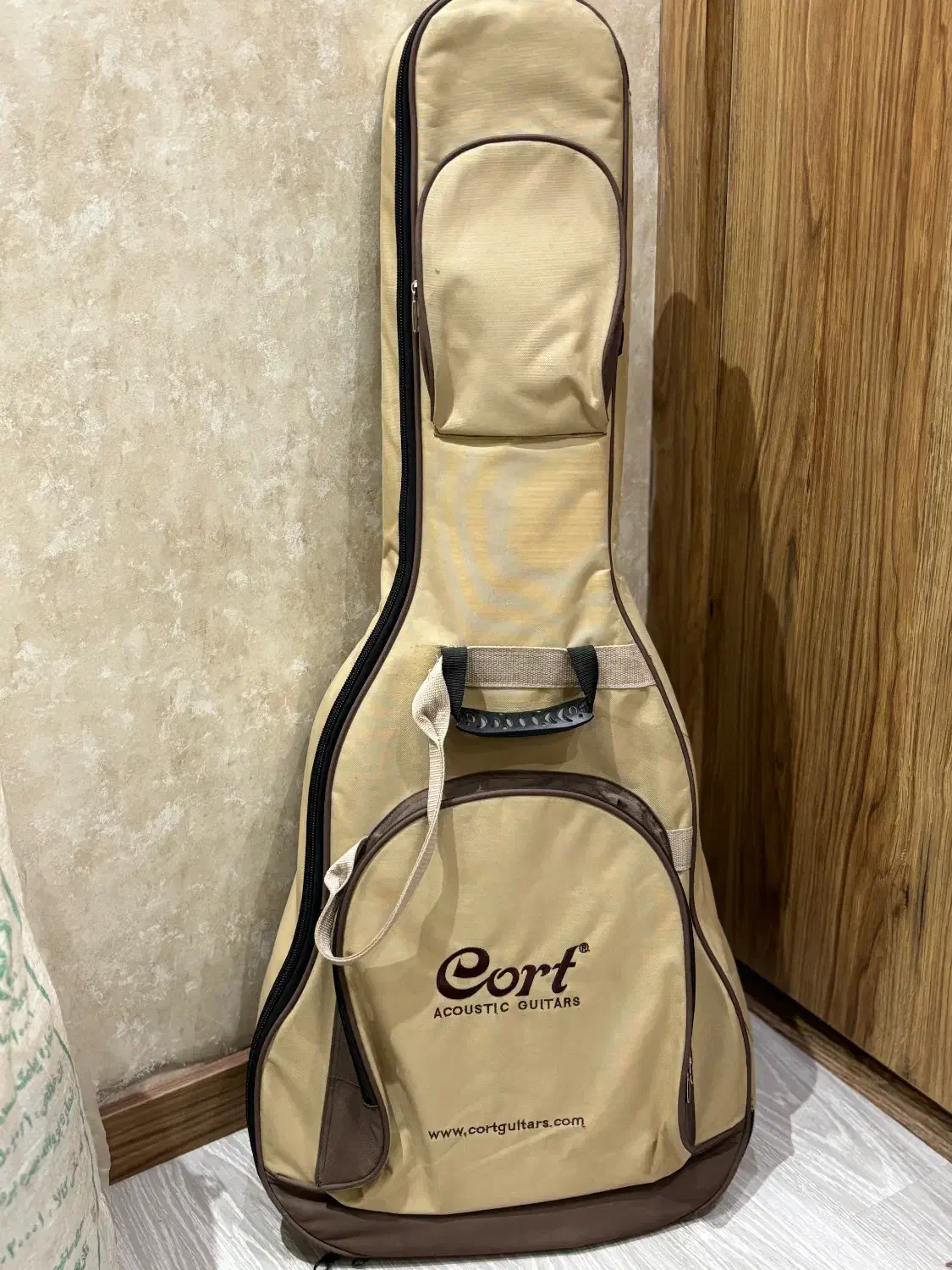 گیتار اسپانیایی الحمبرا 2c|گیتار، بیس، امپلیفایر|اصفهان, تیران|دیوار