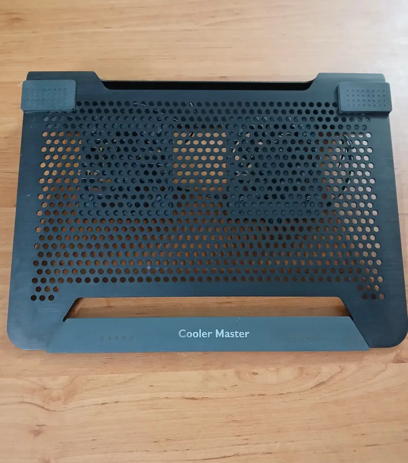 کول پد (cooler master)|قطعات و لوازم جانبی رایانه|شیراز, شهرک گلدشت حافظ‎|دیوار