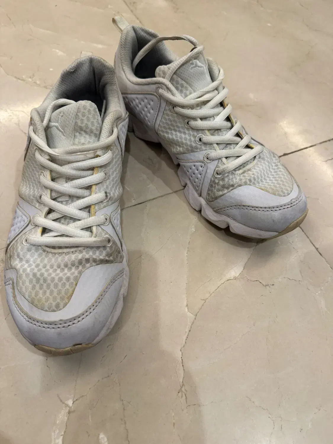 کتونی پوما سایز ۳۹ رنک سفید|کیف، کفش، کمربند|گلپایگان, |دیوار