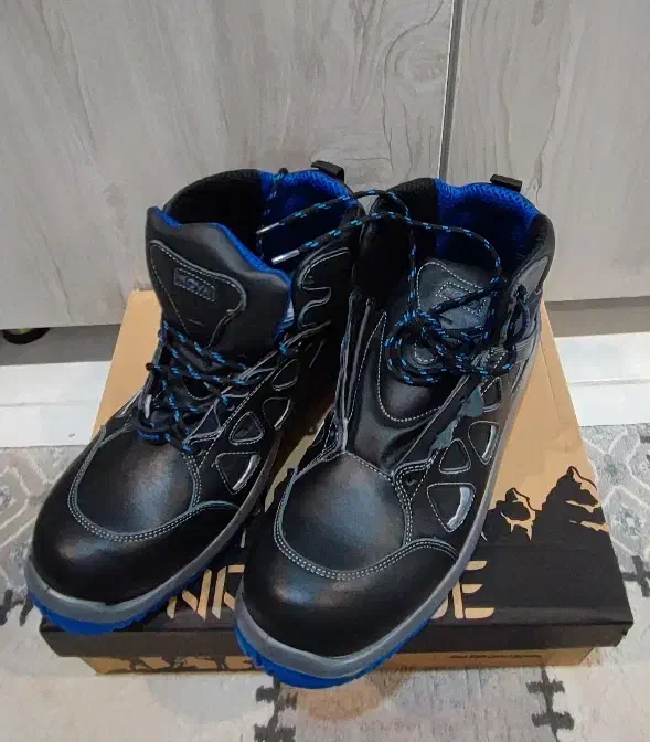 کفش کار ایمنی ارک سایز ۴۴|کیف، کفش، کمربند|سیرجان, |دیوار