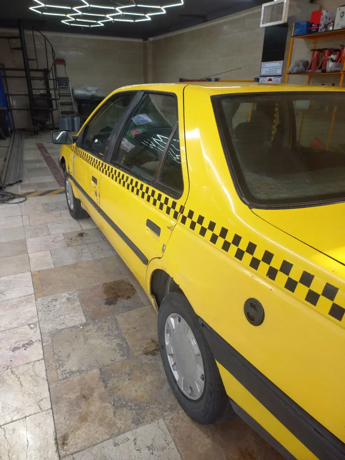 تاکسی پژو ۴۰۵ مدل ۸۶ با خط|خودرو سواری و وانت|کرج, مجتمع صنفی صنعتی|دیوار