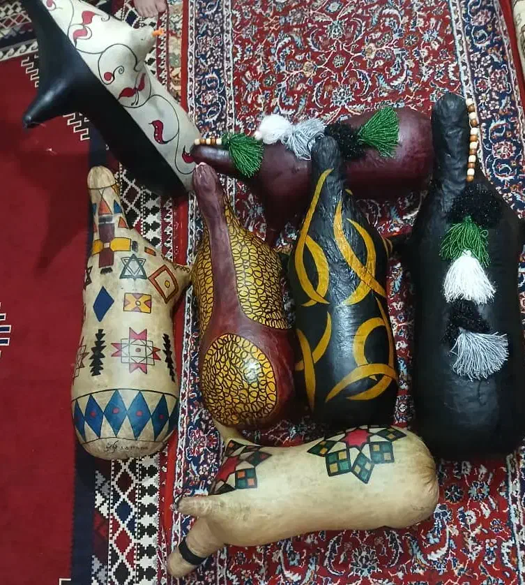 نی انبون|سازهای بادی|اهواز, زیتون کارمندی|دیوار