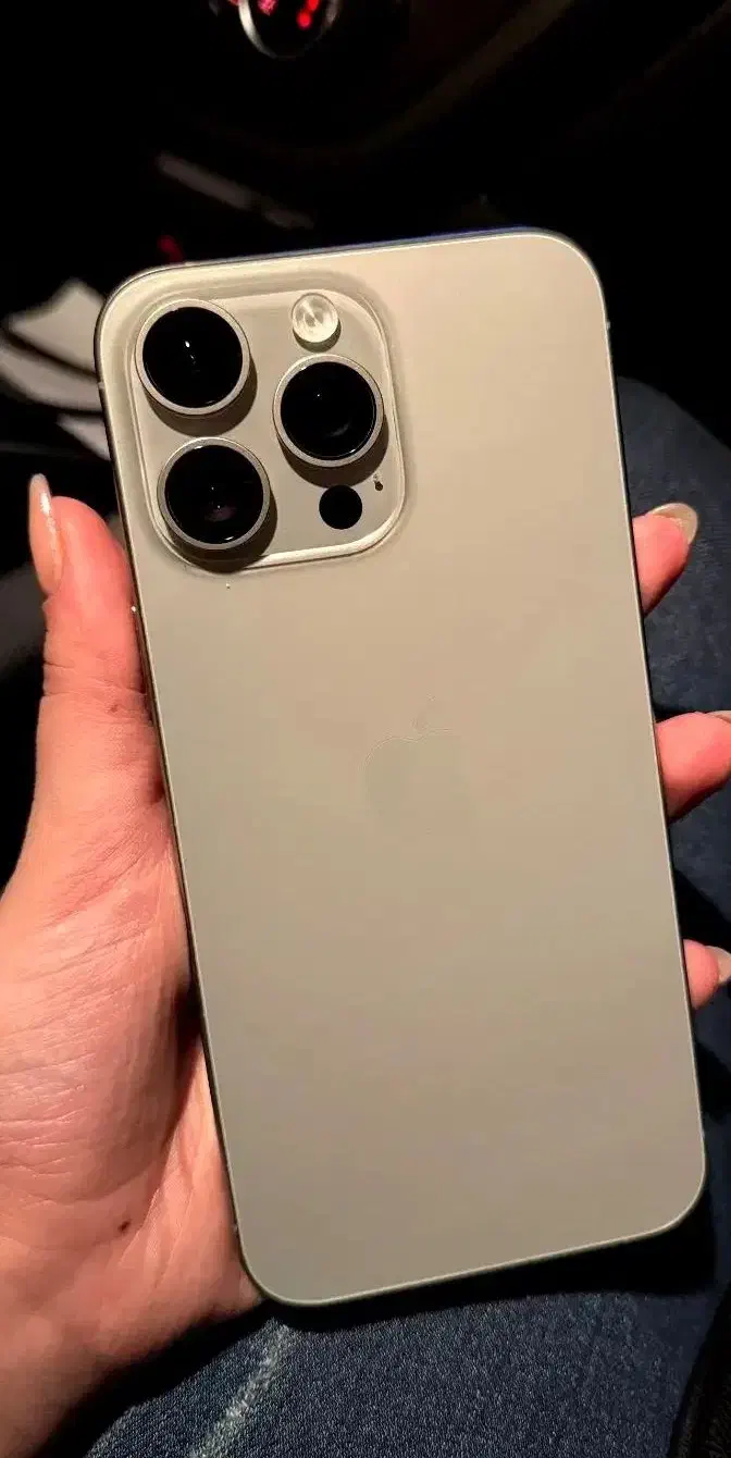 آیفون ۱۵ پرومکس|موبایل|رشت, منظریه|دیوار