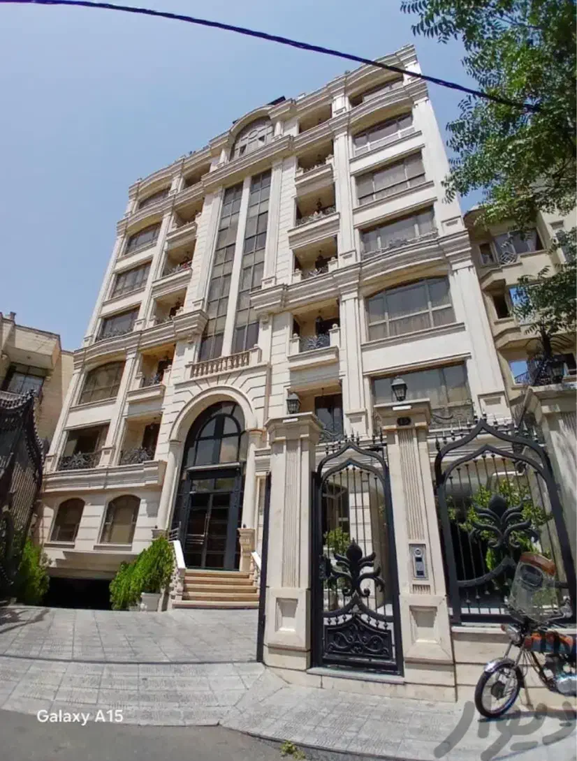 ۱۶۸متر/عظیمیه/کلید اول/تماما رو به نما/تاپ لوکیشن|فروش آپارتمان|کرج, عظیمیه|دیوار