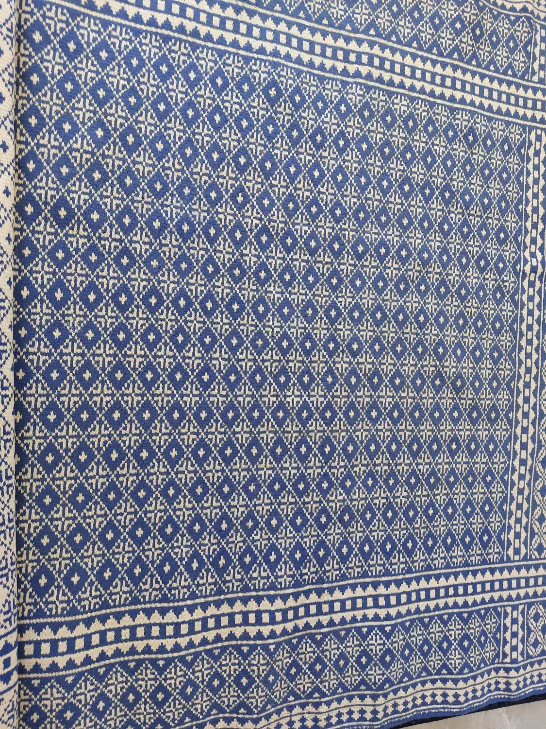 زیلو میبد|گلیم، جاجیم، گبه|بیرجند, |دیوار