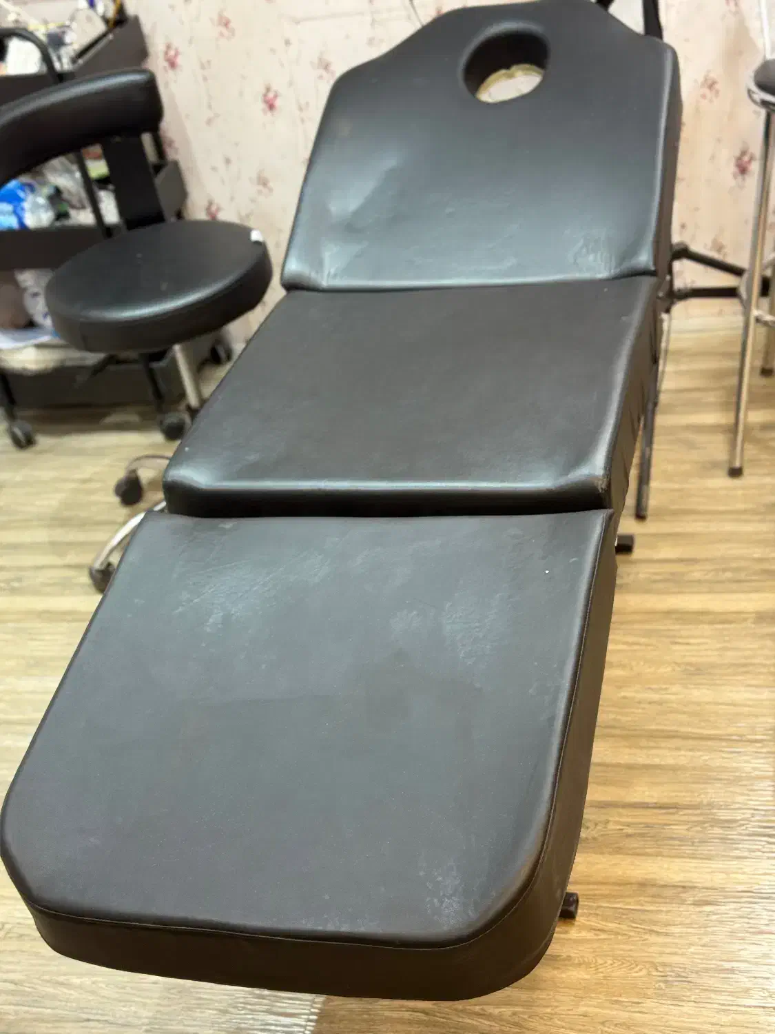 تخت مژه یا تتو|آرایشگاه و سالنهای زیبایی|کاشان, شهرک امیرالمومنین|دیوار