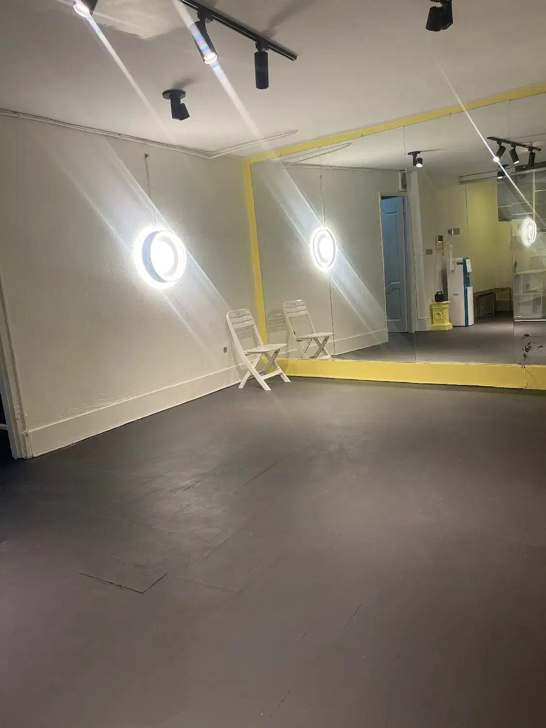 اجاره هوم جیم و حرکات موزون|اجارهٔ کوتاه‌مدت دفتر کار و فضای آموزشی|تهران, حکمت|دیوار