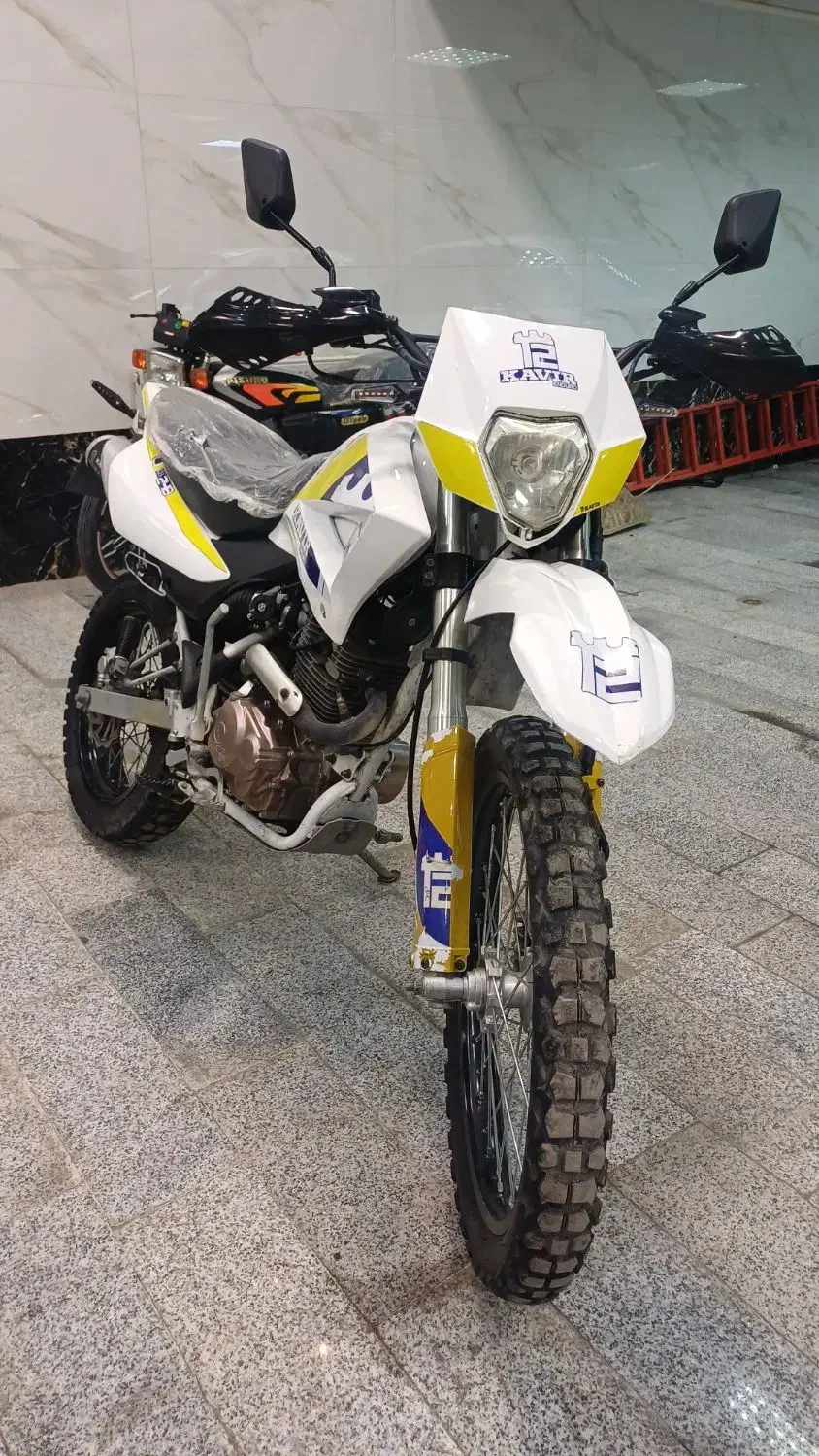 تریل کویر 2۵۰ درحد صفر|موتورسیکلت|خسروشاه, |دیوار