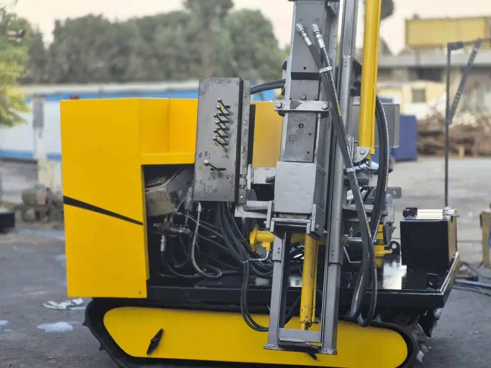 پایه کوب جهت اجاره در نیروگاه خورشیدی|ماشینآلات صنعتی|فلاورجان, |دیوار