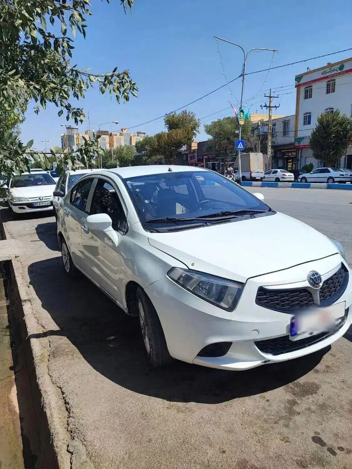 برلیانس h230 مدل ۹۷|خودرو سواری و وانت|اصفهان, آزادگان|دیوار