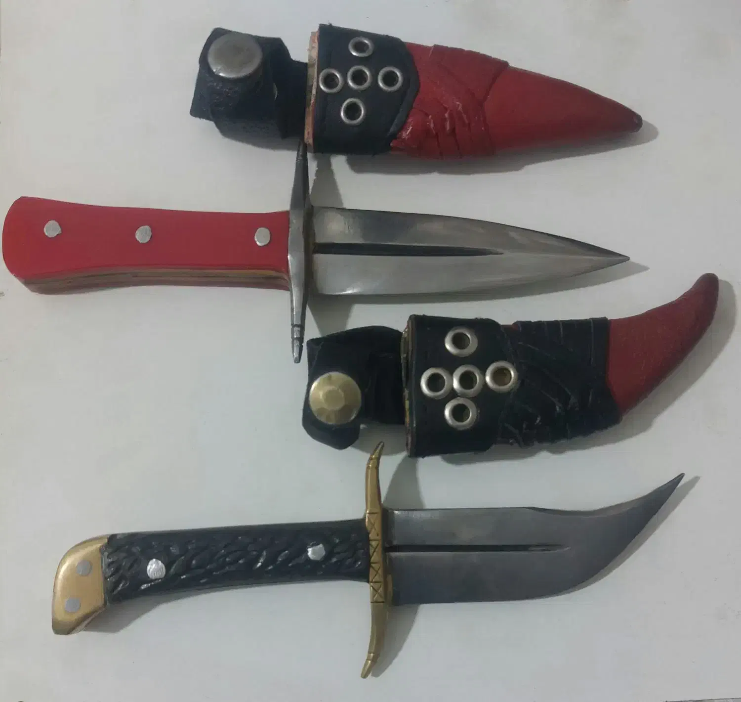 چاقو خوری|کلکسیون اشیاء عتیقه|نیشابور, دارایی|دیوار