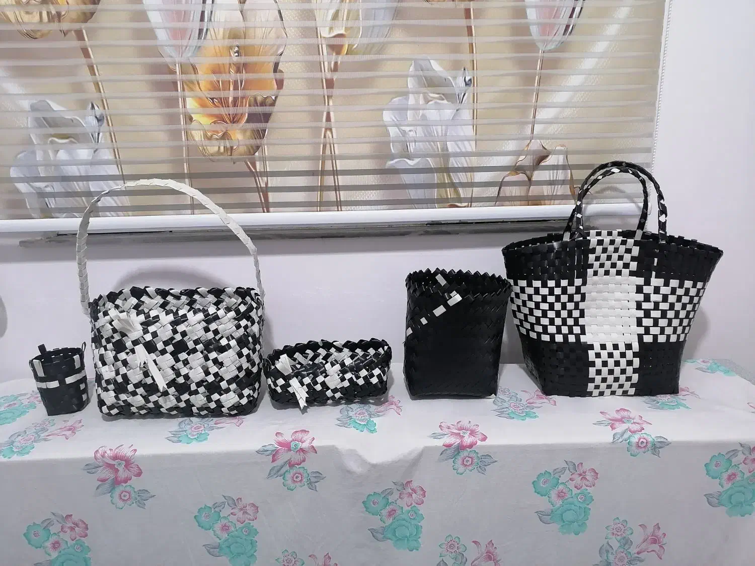 ساک و سبد|صنایع دستی و سایر لوازم تزئینی|رشت, حافظ آباد|دیوار