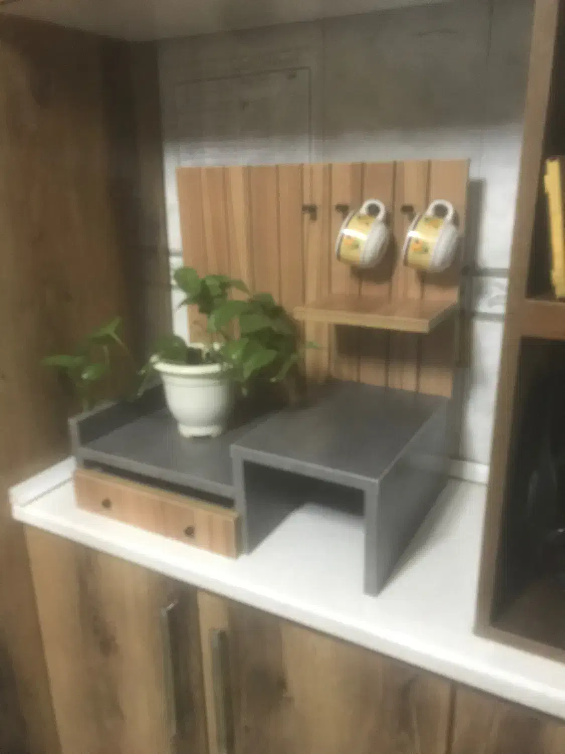 کافی بار|آبچکان و نظمدهنده ظروف|تهران, شهرآرا|دیوار