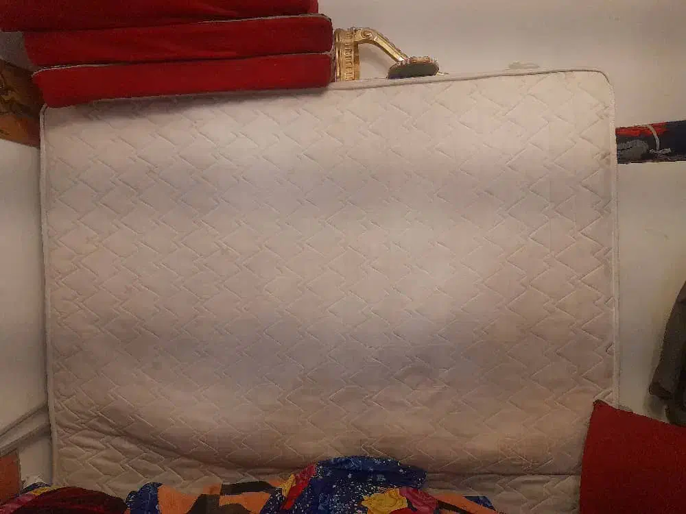 تشک تخت|تشک تختخواب|گلستان (تهران), |دیوار