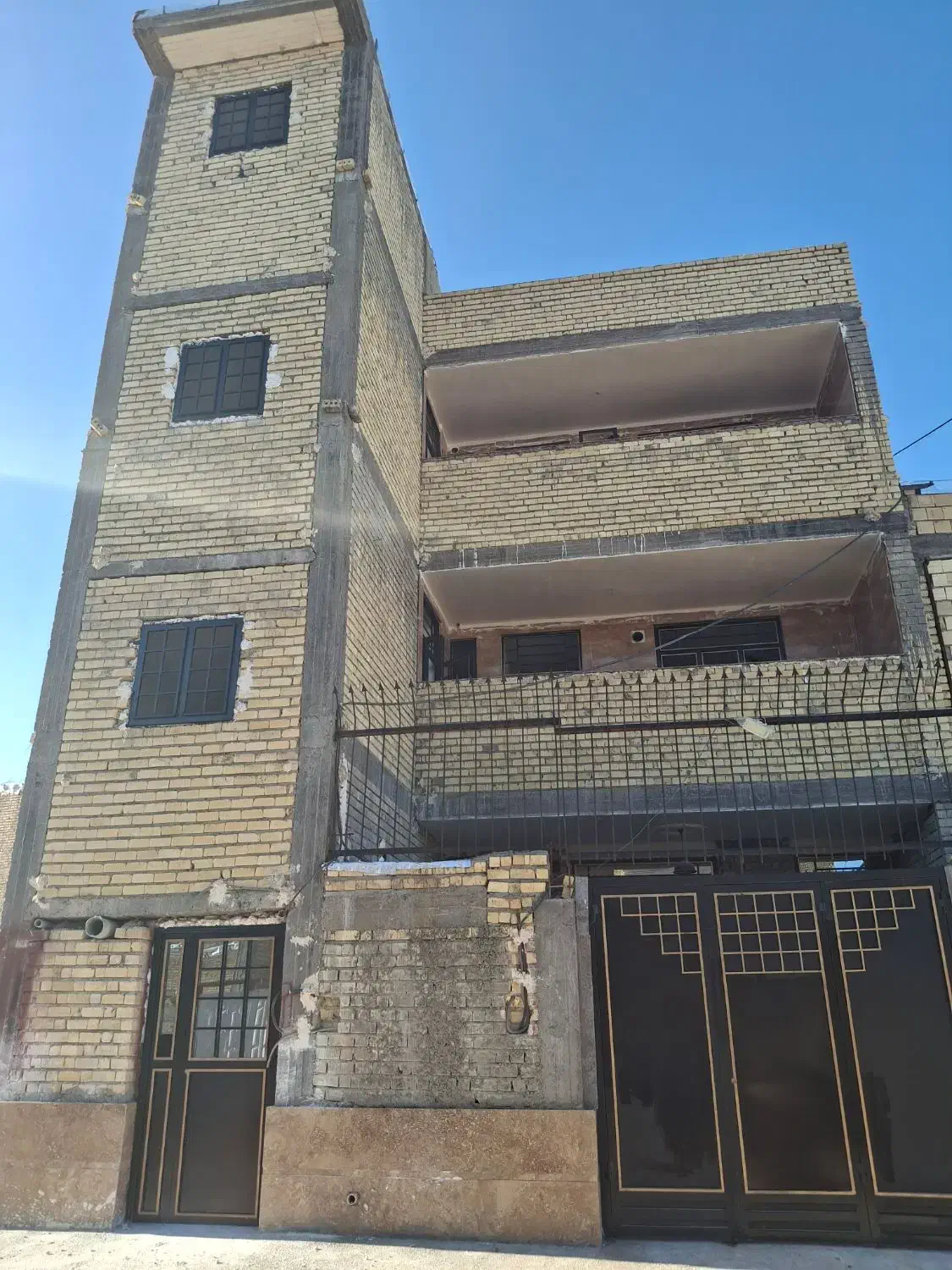 فروش فوری طبقه سوم150متر شاپورجان|فروش آپارتمان|شیراز, میانرود|دیوار