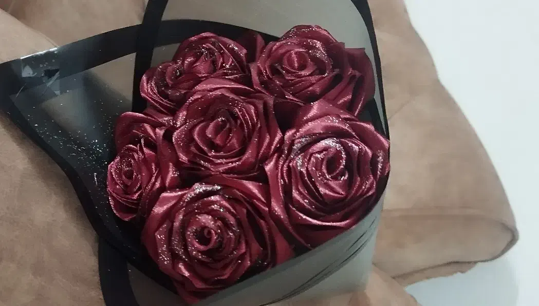 گل روبانی|گل مصنوعی|قم, شهر قائم|دیوار