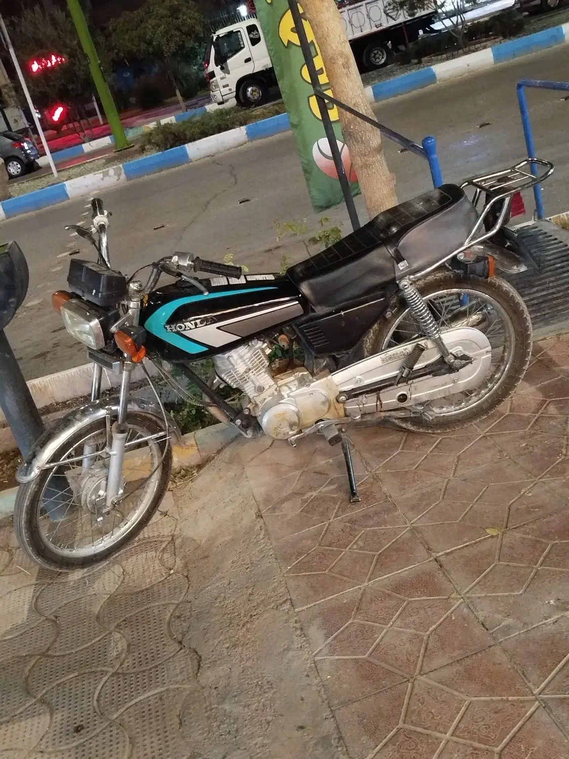 هوندا 125|موتورسیکلت|برخوار, |دیوار