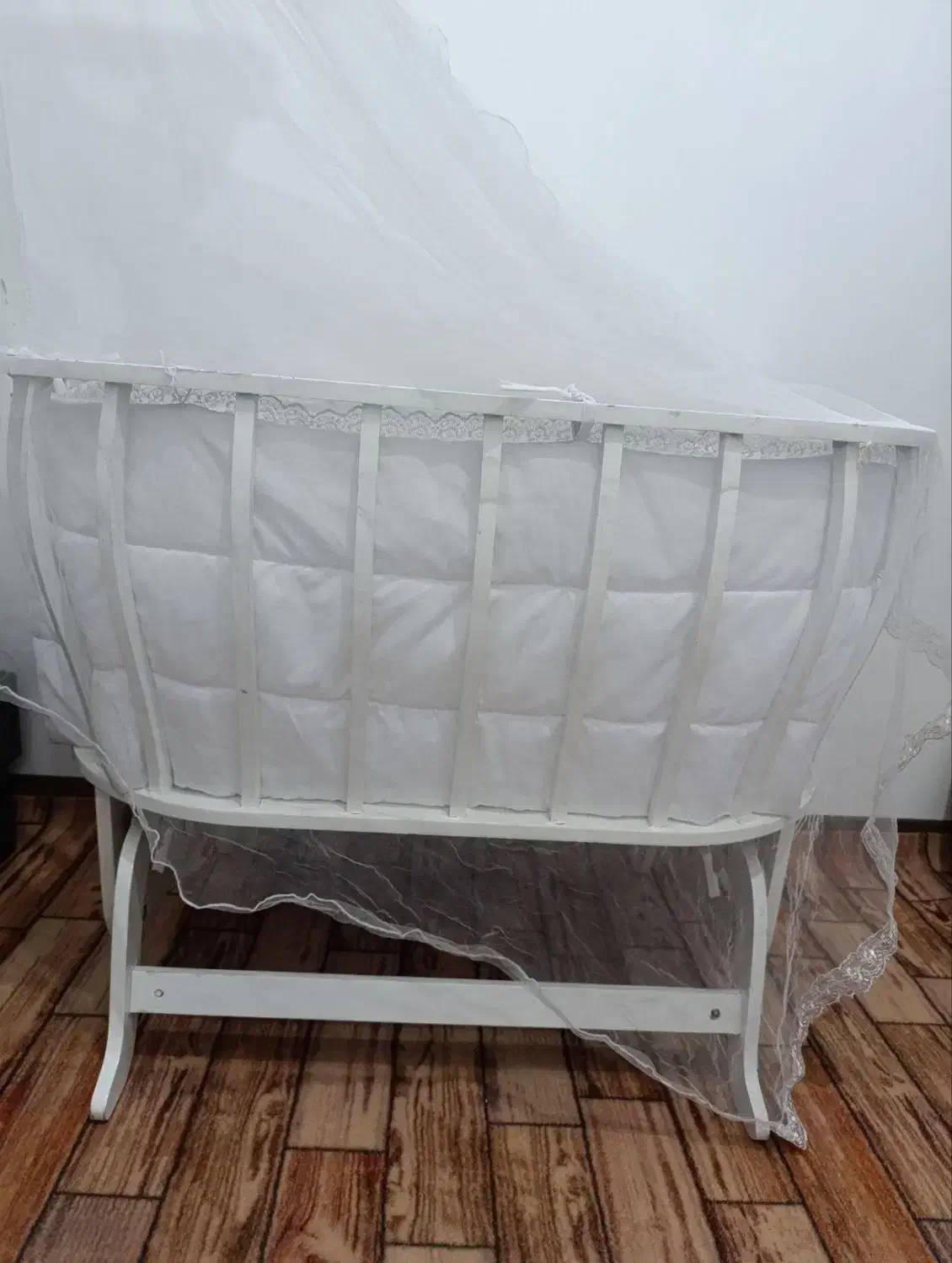 گهواره نوزاد|تخت و صندلی بچه|نسیمشهر, |دیوار