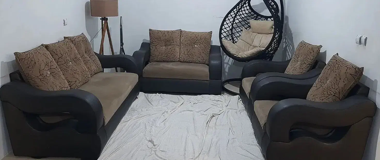 مبل ۷نفره|مبلمان خانگی و میز عسلی|بندر انزلی, مسکن مهر|دیوار