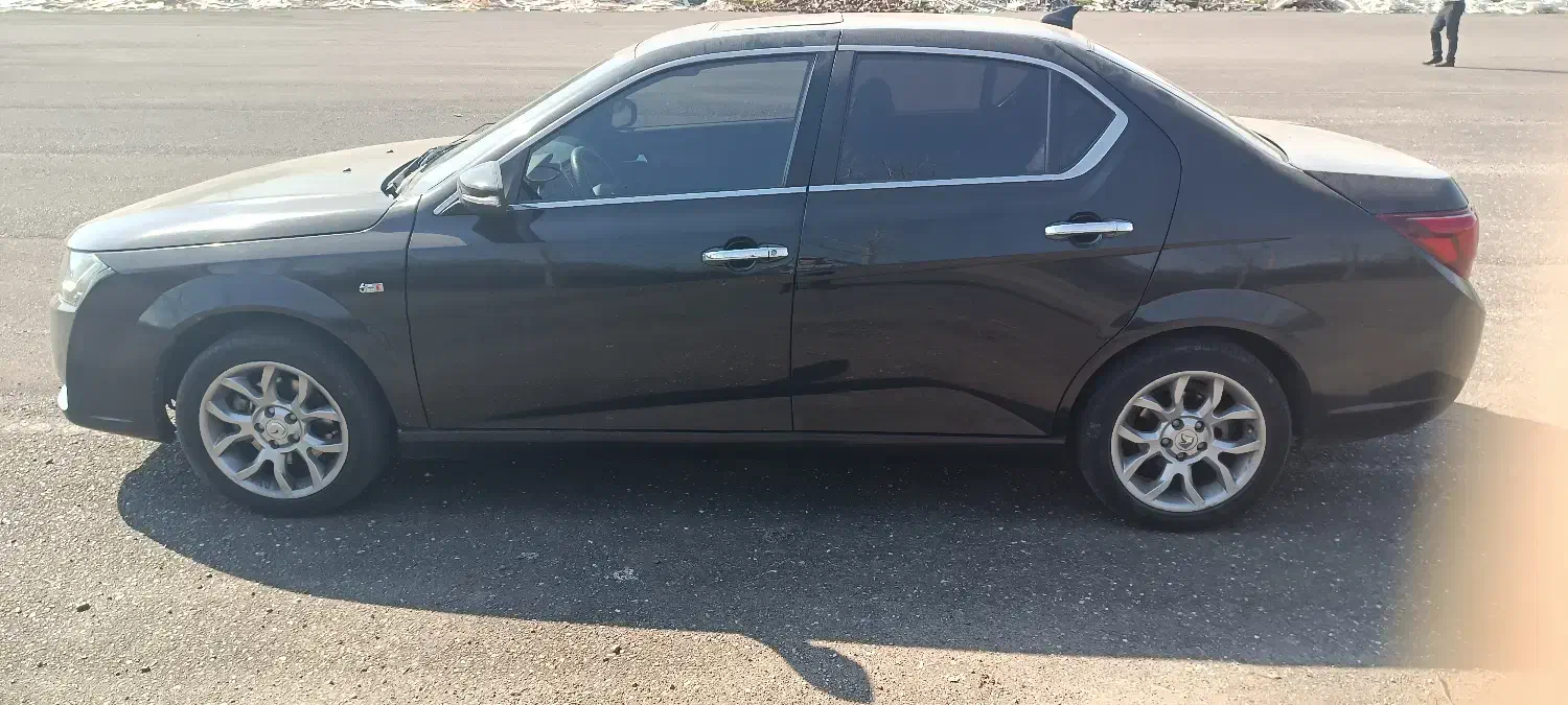 دنا پلاس اتومات 1401|خودرو سواری و وانت|رشت, گلباغ نماز|دیوار