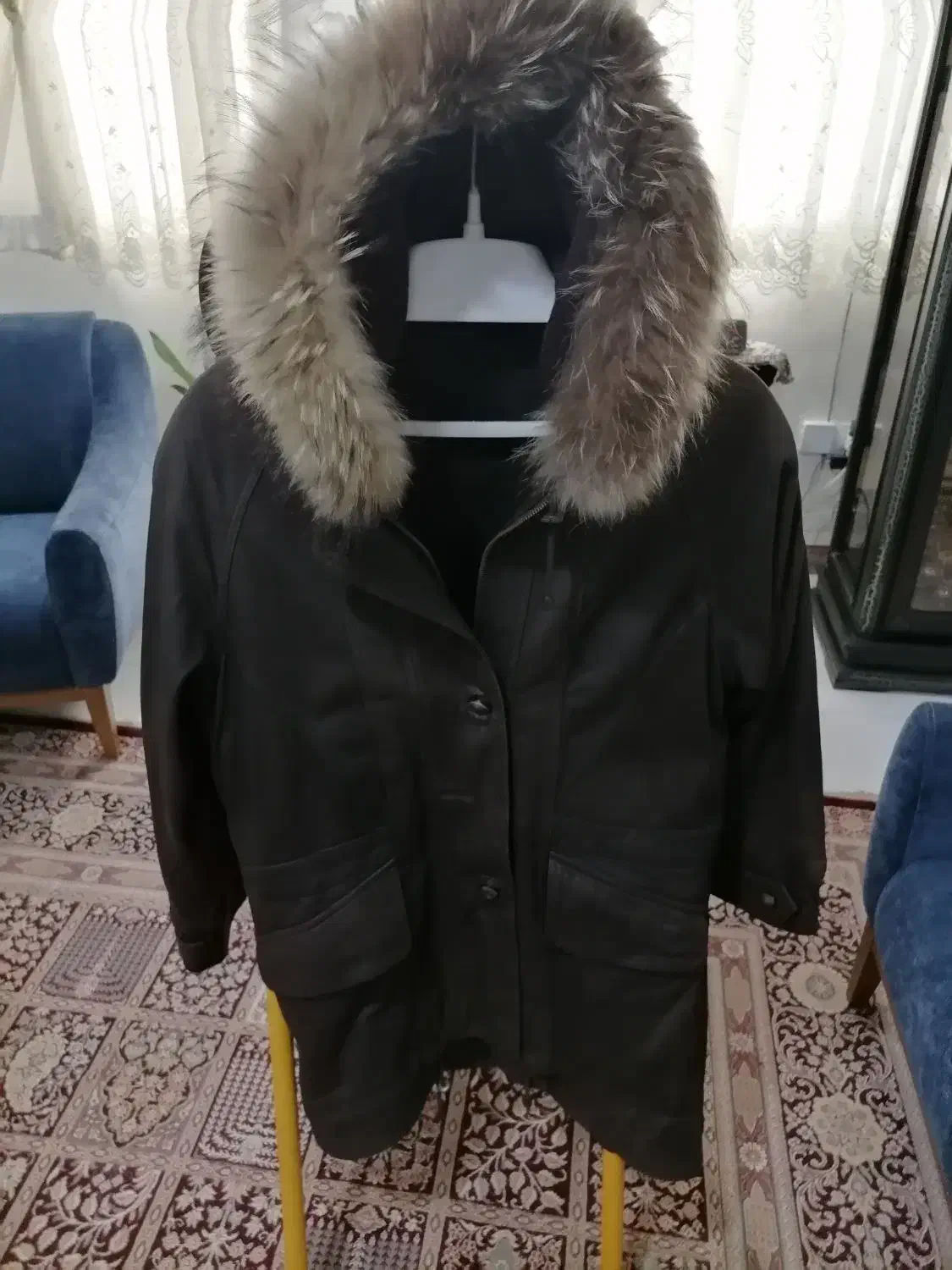 او کت چرمی خارجی کلاه دار دور خز|لباس|رشت, رشتیان|دیوار