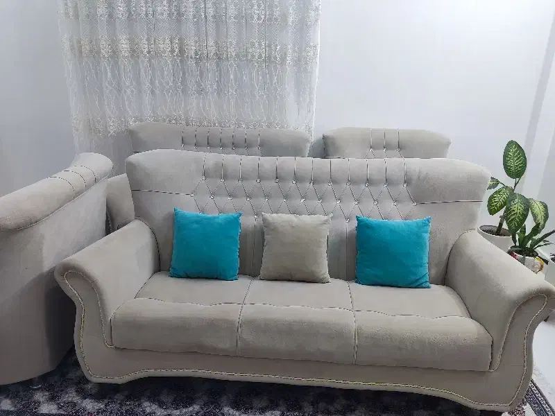 مبل ۷نفره و میز عسلی|مبلمان خانگی و میز عسلی|گنبد کاووس, |دیوار