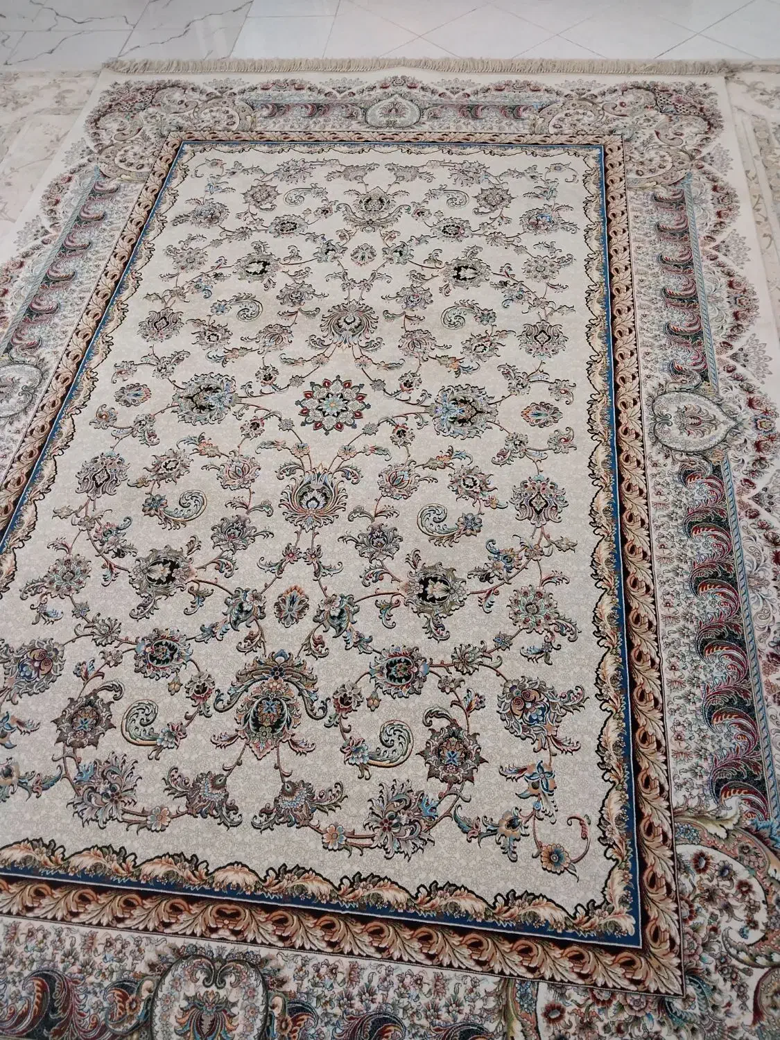 سه تخته فرش۹متری۱۲۰۰شانه بافت مقاوم درحد فردیس کرج|فرش|تهران, ازگل|دیوار