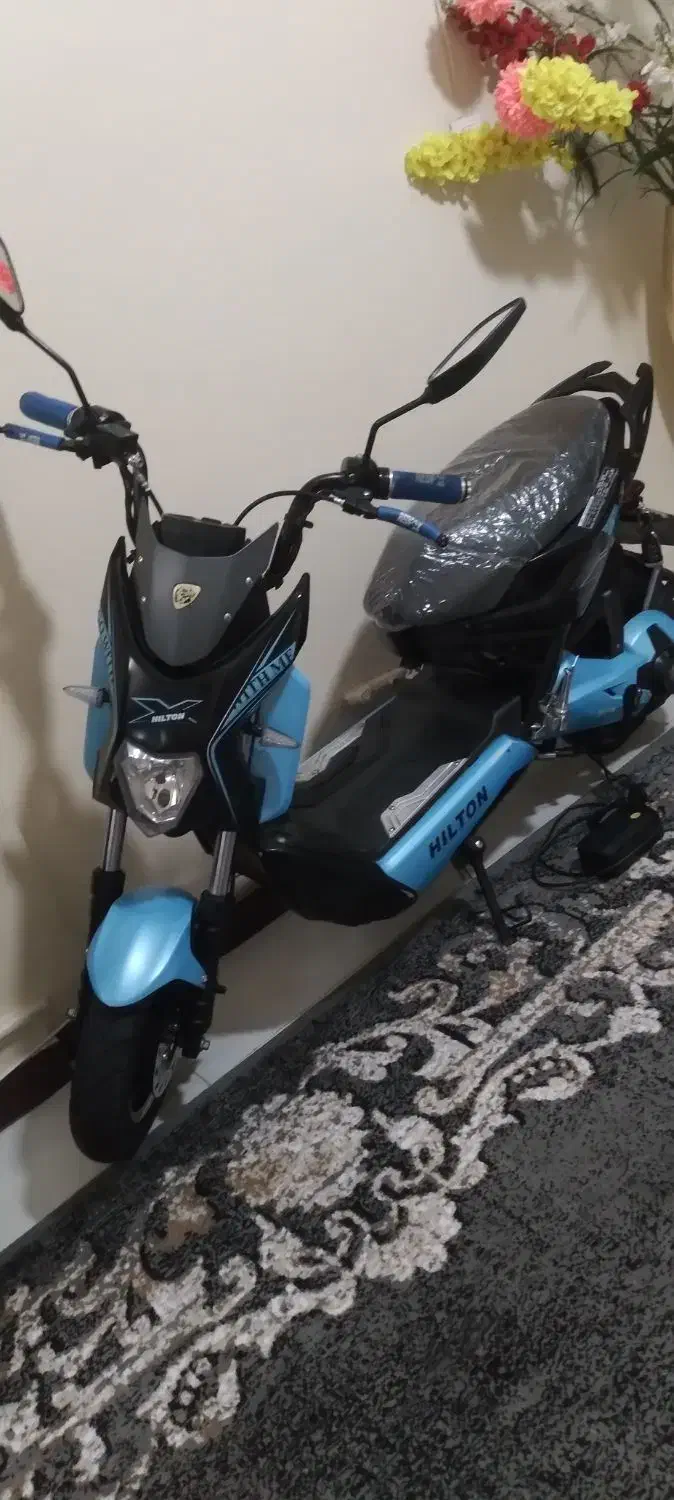 موتور برقی هیلتون درحدصفرسنددار استسنائی مدارک دار|موتورسیکلت|تهران, بهداشت|دیوار