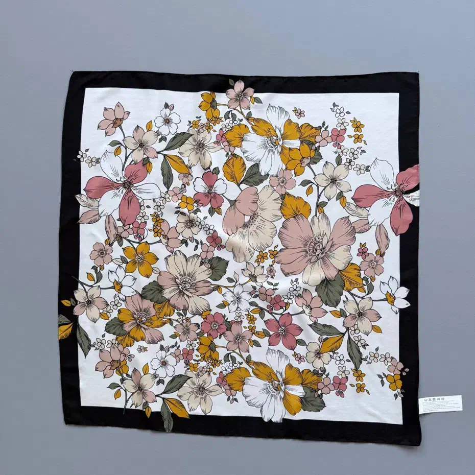 مینی اسکارف های برند i am المان|لباس|کرمان, |دیوار