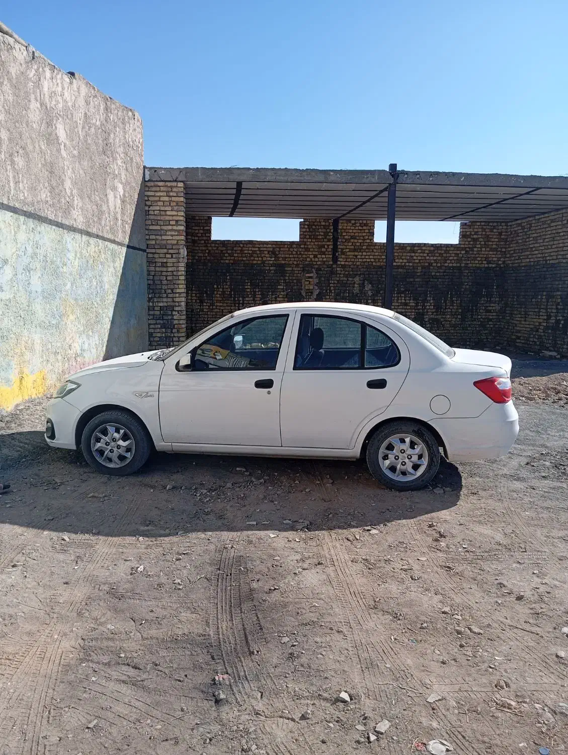 ساینا 1402s|خودرو سواری و وانت|اراک, |دیوار