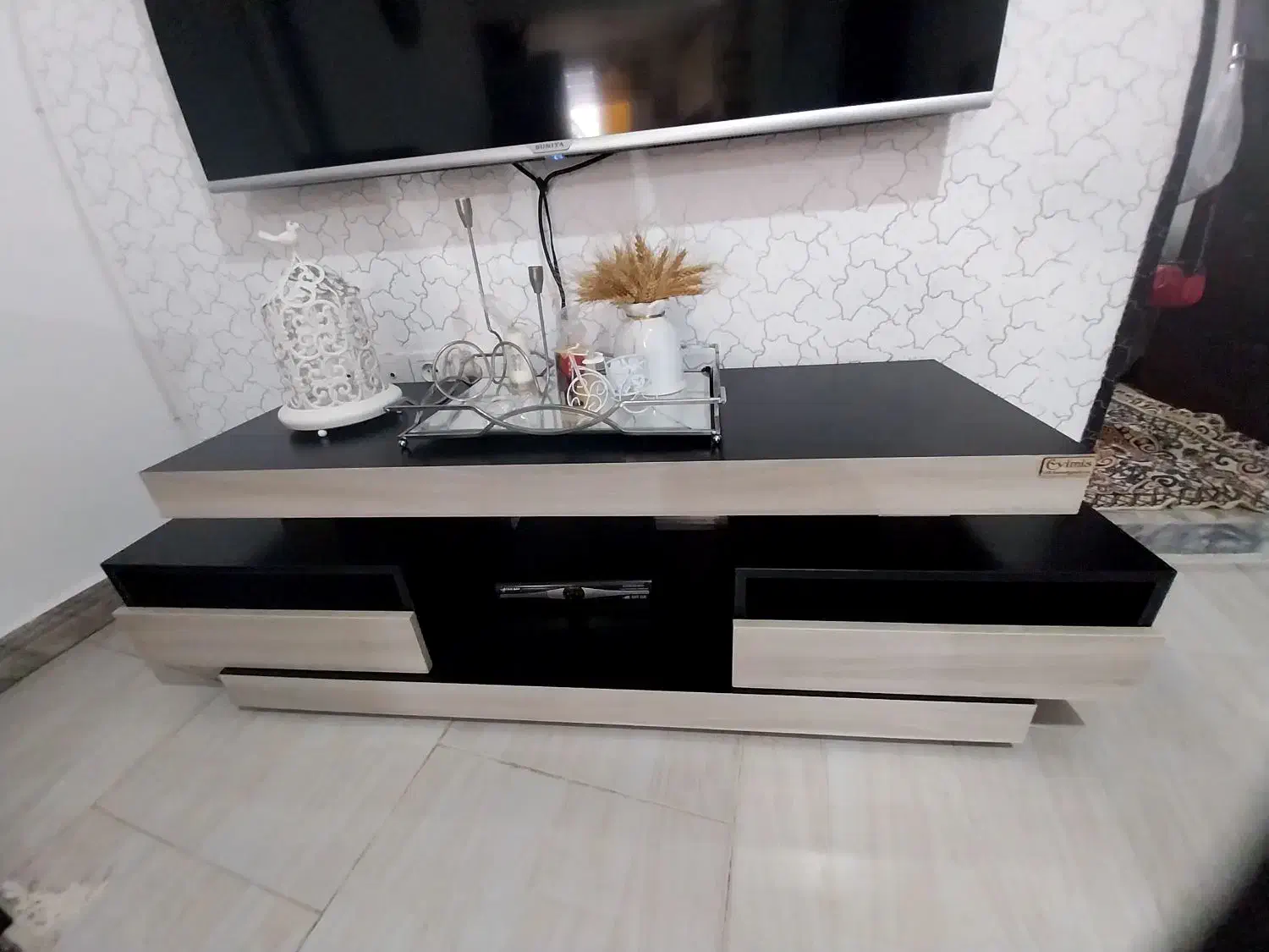 میز تلویزیون متحرک|میز تلویزیون|رشت, آزادگان|دیوار