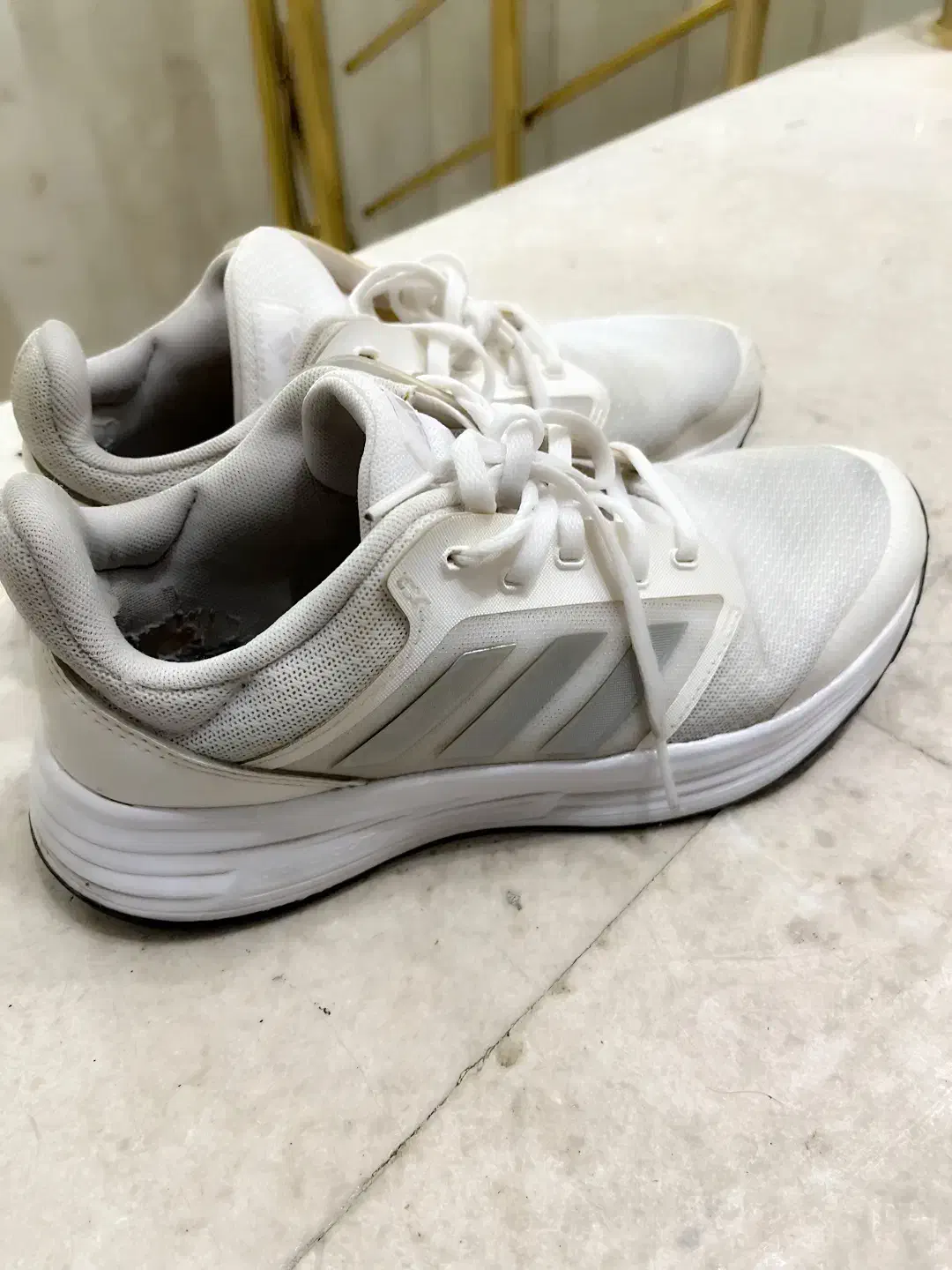 کتانی آدیداس اصل سایز ۳۷|کیف، کفش، کمربند|قزوین, |دیوار