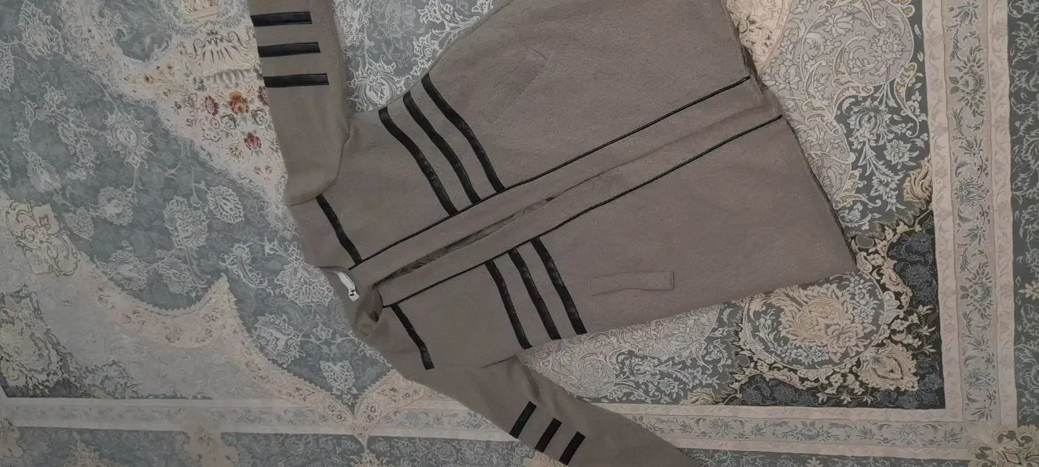 پالتو|لباس|نجف‌آباد, یزدانشهر|دیوار