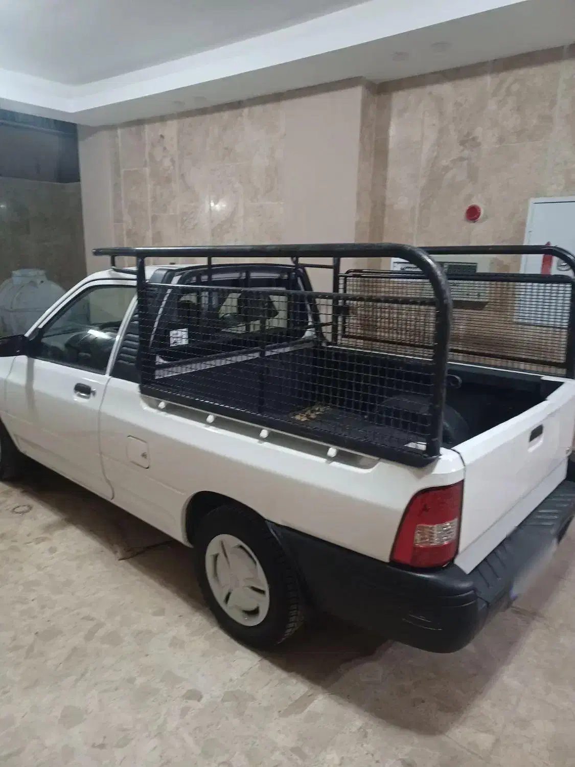 پراید وانت ۱۵۱ با لاینر و باربند|خودرو سواری و وانت|شاهین‌شهر, حافظ جنوبی|دیوار