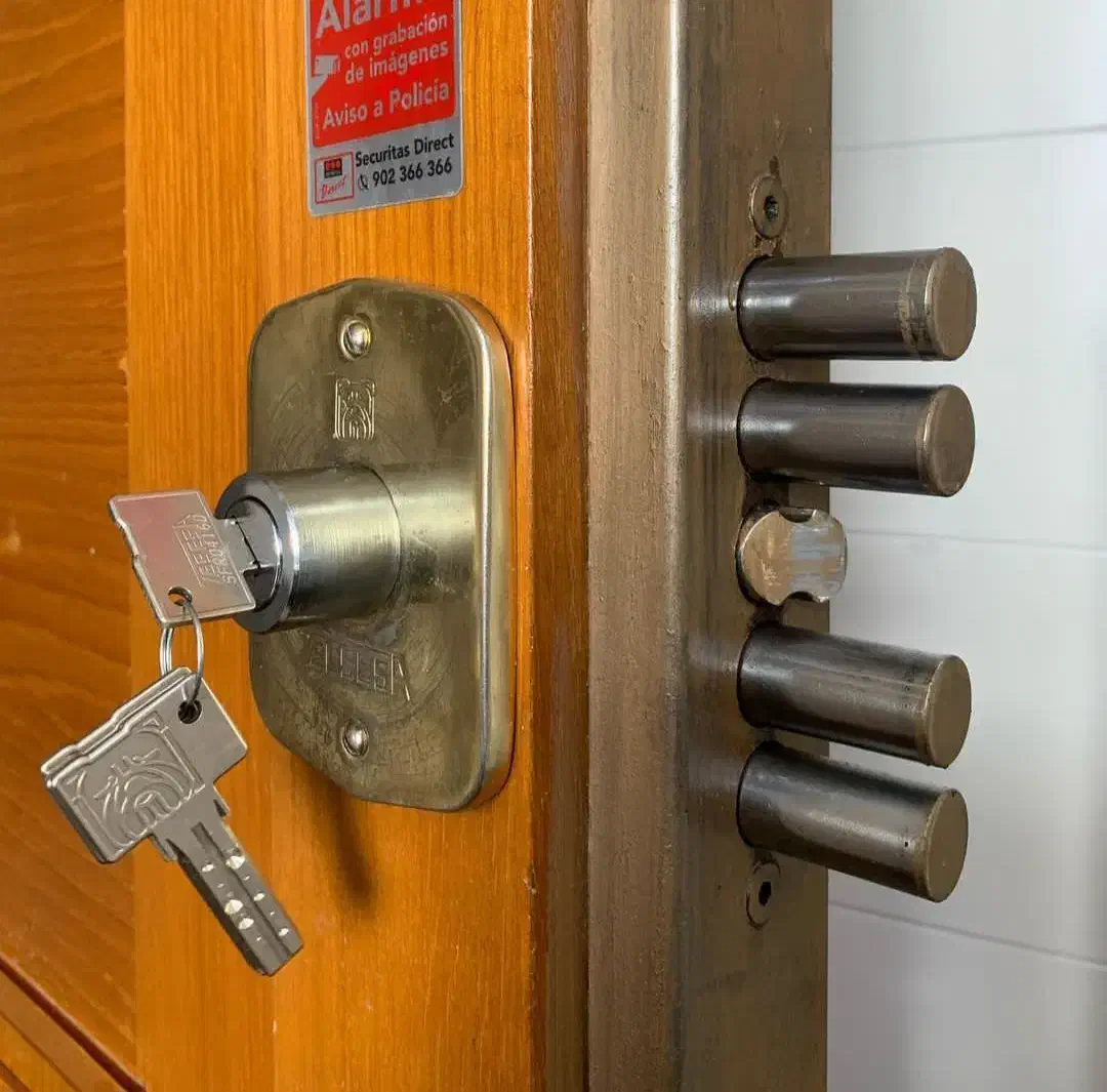 کلیدسازی شبانه روزی، تمام مناطق غرب تهران|خدمات پیشه و مهارت|تهران, جنتآباد جنوبی|دیوار