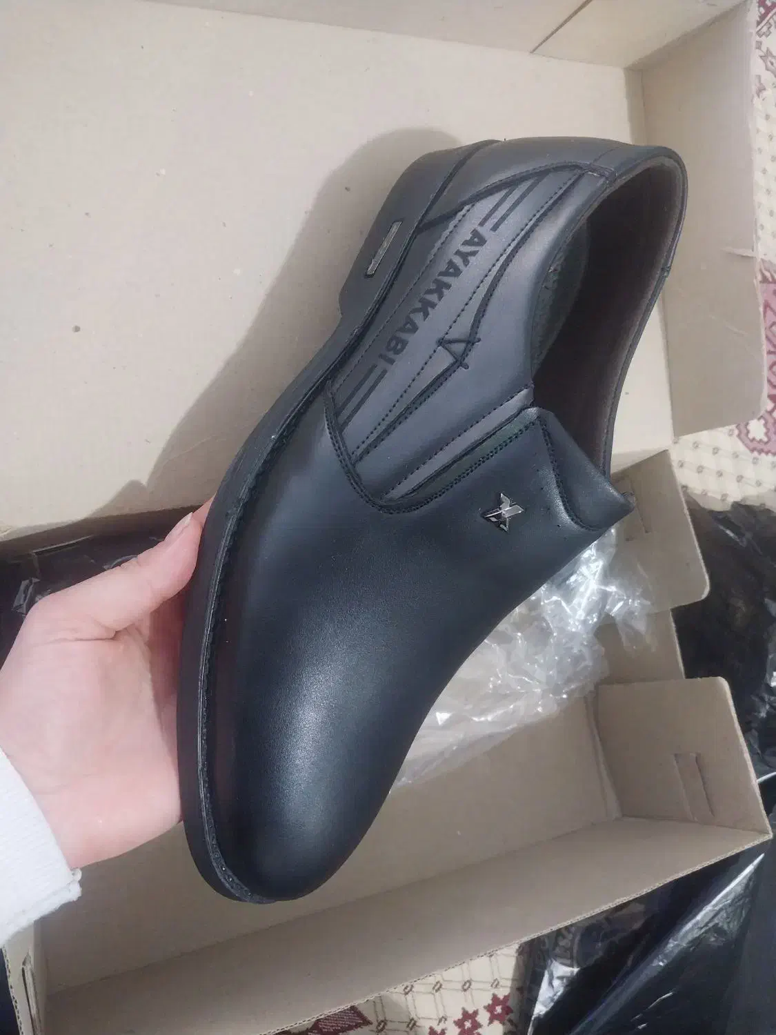 کفش نو|کیف، کفش، کمربند|مرادلو, |دیوار