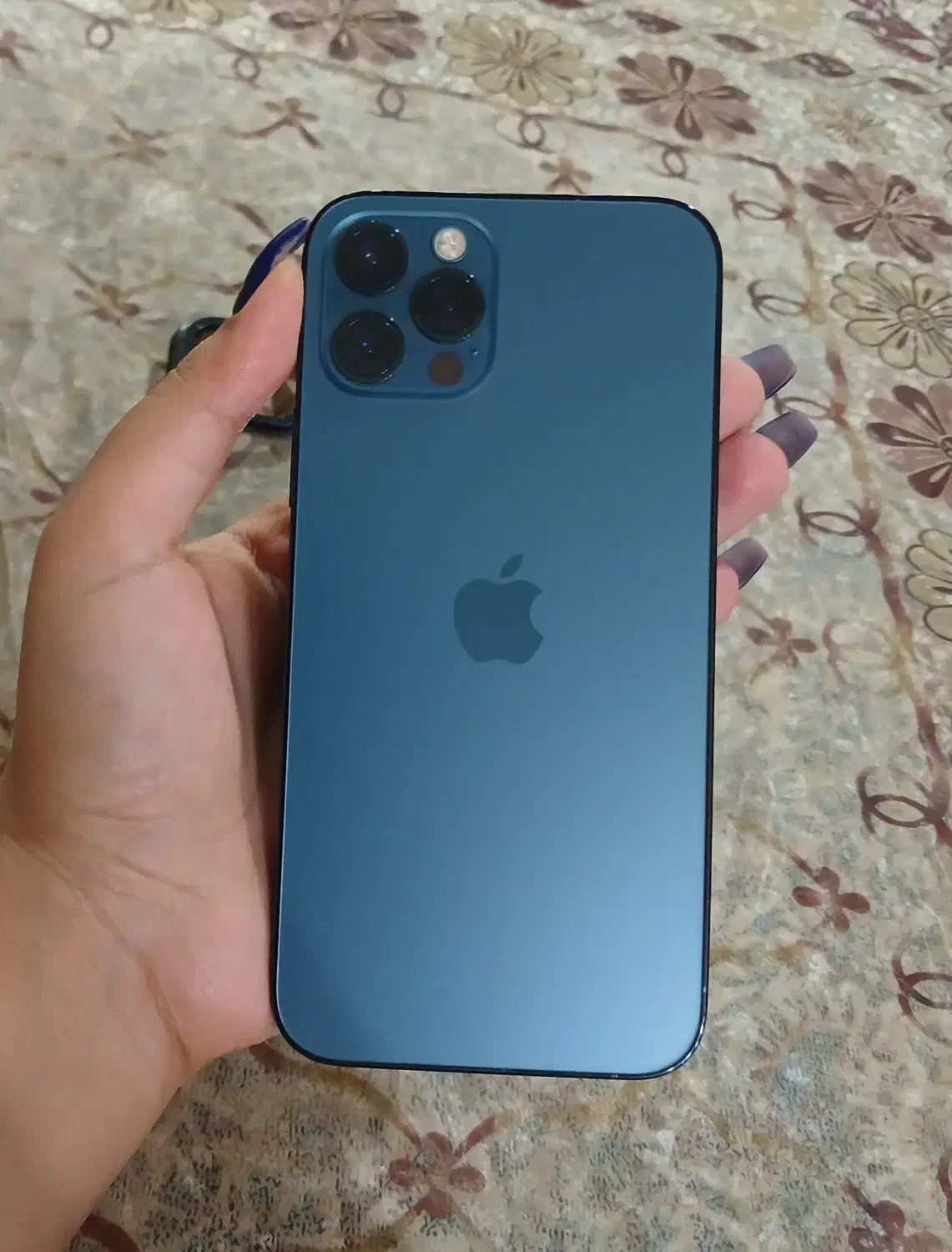 آیفون 12 pro تمیز بدون خط و خش|موبایل|اصفهان, چرخاب|دیوار