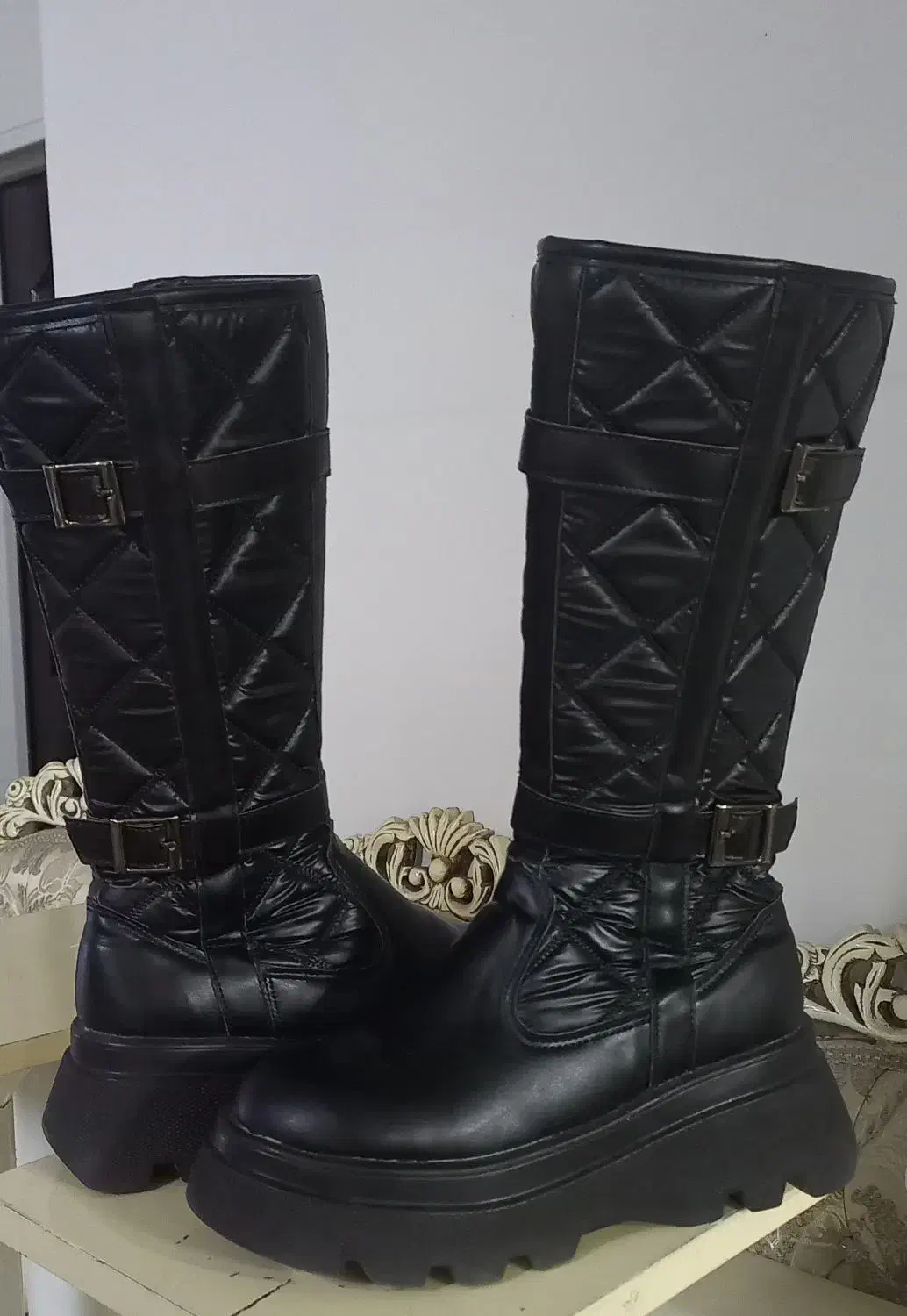 چکمه بلند بچگانه|کفش و لباس بچه|تهران, چوب تراش|دیوار