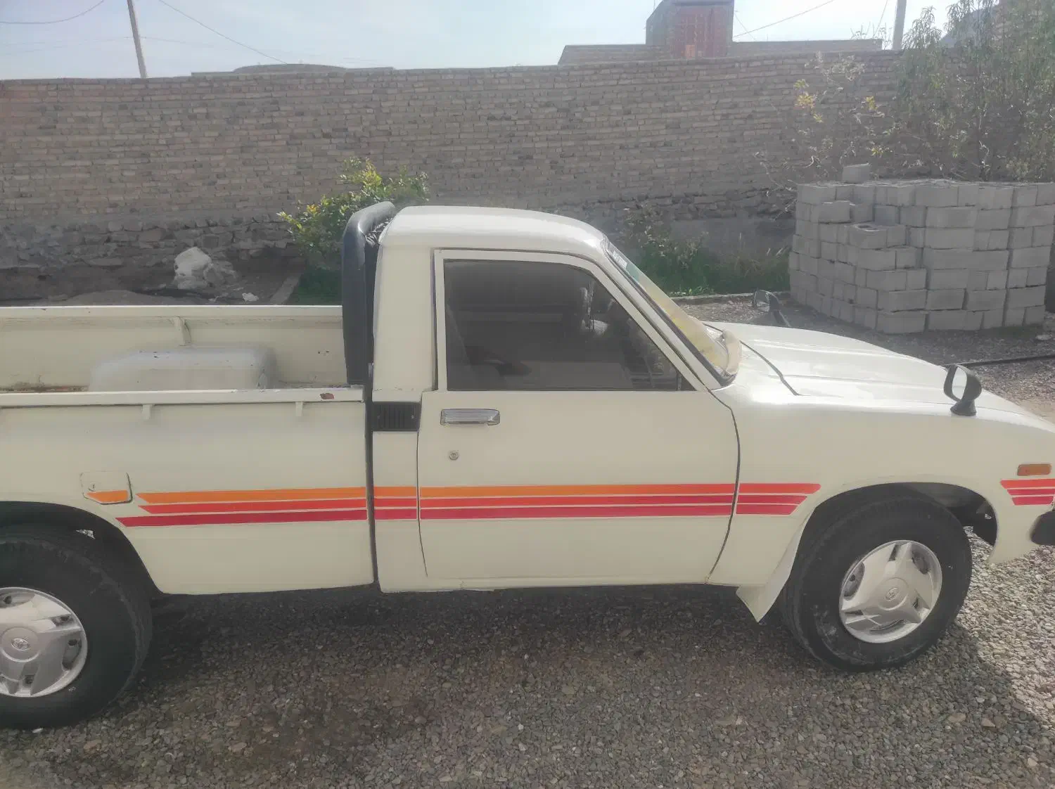 تویوتا مدل 1383سفید|خودرو سواری و وانت|سراوان, |دیوار