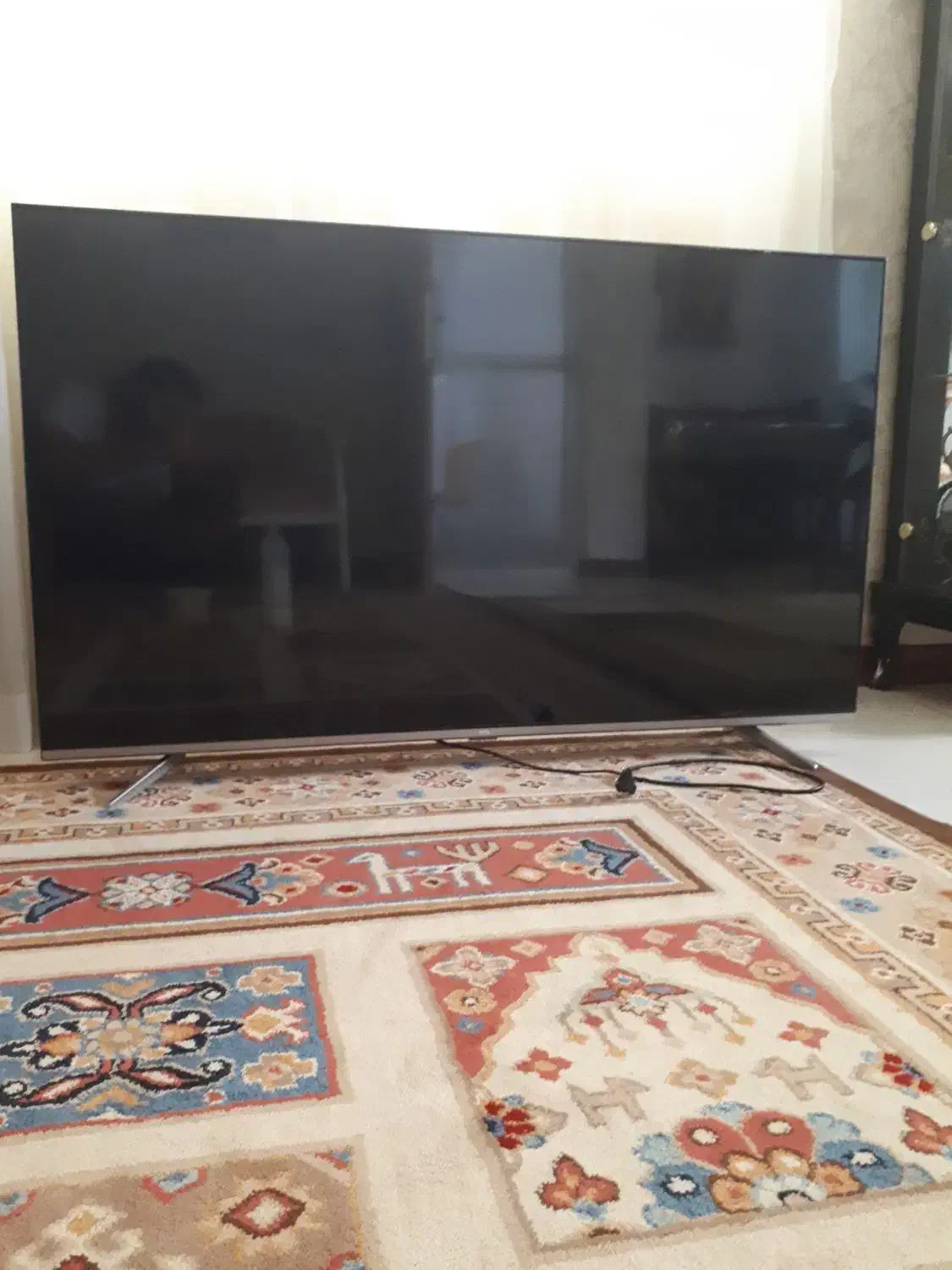 تلویزیون tcl 55مایع داخل پخش شده|تلویزیون و پروژکتور|قائم‌شهر, |دیوار