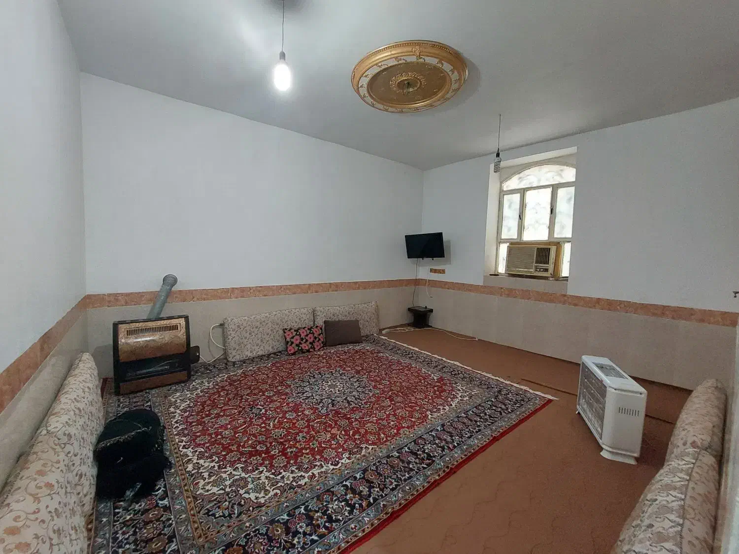 منزل مبله دلوار|اجارهٔ کوتاهمدت ویلا و باغ|دلوار, |دیوار