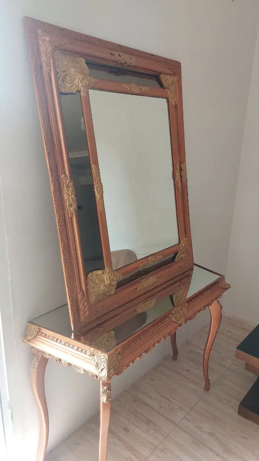 آینه بامیز|آینه|بجنورد, |دیوار