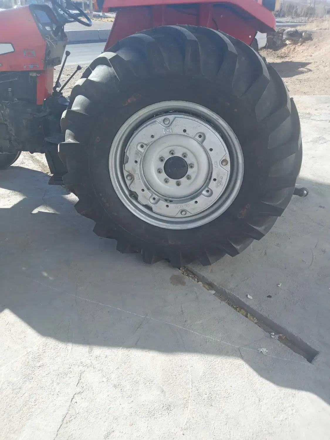 دو عدد تراکتور مدل ۹۱و۹۲|خودرو سنگین|نورآباد, |دیوار