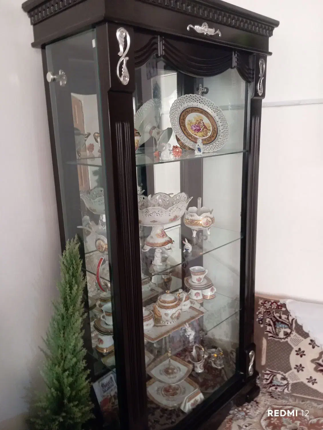 یک دست کامل مبل با بوفه|مبلمان خانگی و میز عسلی|قائن, |دیوار