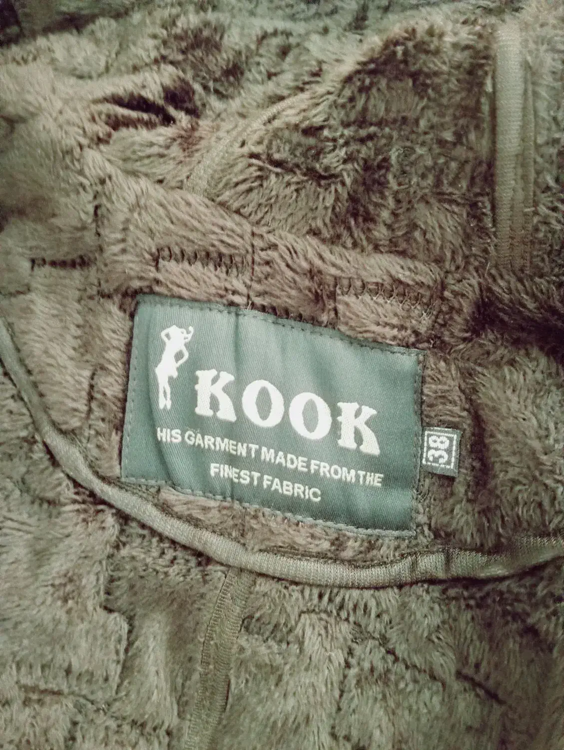 پالتو|لباس|بندرعباس, |دیوار