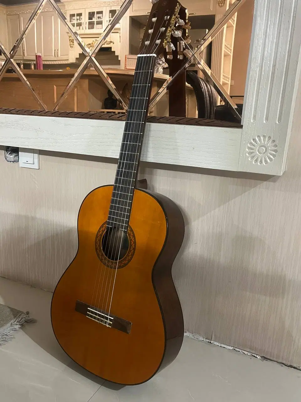 گیتار Yamaha  C70|گیتار، بیس، امپلیفایر|مشهد, هفت تیر (حافظ)|دیوار