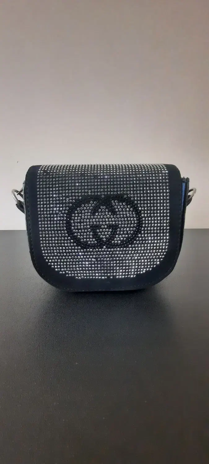 کیف دوشی نگین کاری شده|کیف، کفش، کمربند|فولادشهر, A3|دیوار