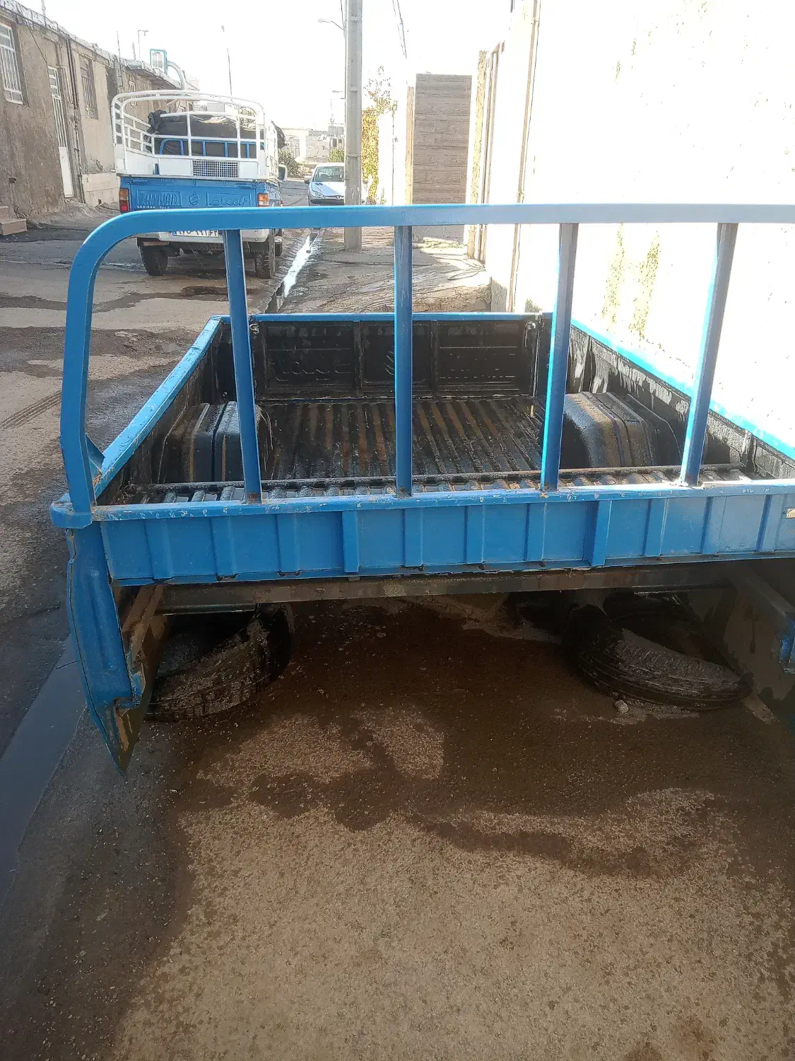 حوضی عقب|قطعات یدکی و لوازم جانبی|شیراز, شهرک مهدیآباد|دیوار